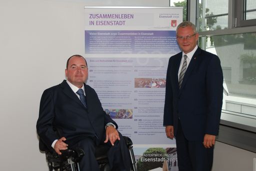Vorschau Bild von Bürgermeister Thomas Steiner und Geschäftsführer Reinhard
Rodlauer