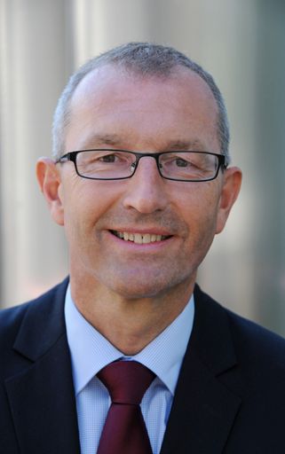 Vorschau Bild von MCI-Rektor Hon.-Prof. FH-Prof. Dr. Andreas
Altmann