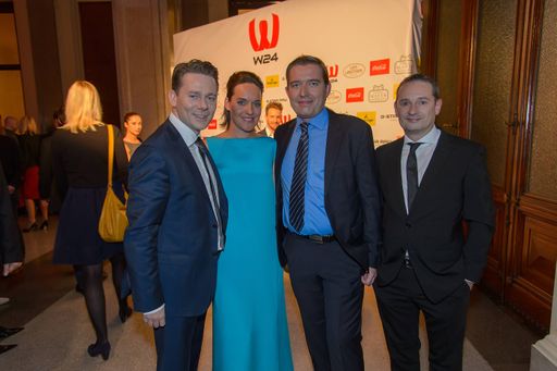Vorschau Bild von Eva Pölzl, Marcin Kotlowski, Markus Pöllhuber und Michael Kofler
führten unter anderem durch den Abend.