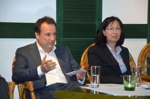 Martin Lachout, Vorstand der ARCOTEL Hotel AG
und Dr. Renate Wimmer, Eigentümer der Unternehmensgruppe ARCOTEL.