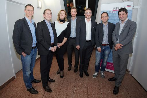  EBC - Content Marketing, Native Advertising & Co:
Wie man an die Kunden rankommt. Im Bild v.l.n.r.: Klaus-M. Schremser
(Gentics), Peter J. Nistelberger (APA), Ingrid Rehusch (ORF,
Moderation), Tom Levine (KircherBurkhardt), Christian Adelsberger
(evolaris), Martin Staudinger (werbeplanung.at) und Alexis Johann
(styria digital one)