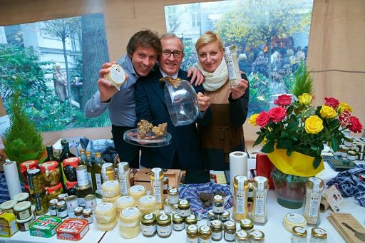 Vorschau Bild von Trüffelhändler Luca und Arnaldo Miliffi, Marijana Jozic