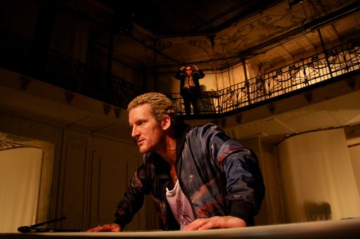 Raphael von Bargen als Enrique in CARAMBOLAGE von Anna Poloni