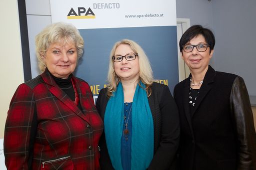Im Bild v.l.n.r.: Waltraud Wiedermann
(Geschäftsführerin APA-DeFacto), Edith Rehberger (Medienanalystin
APA-DeFacto) und Martina Rathbauer (Marketingleiterin APA-DeFacto)