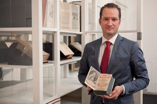 Vorschau Bild von Eröffnung der Ausstellung "Habent sua fata libelli"
- Bücher haben ihre bewegte Geschichte