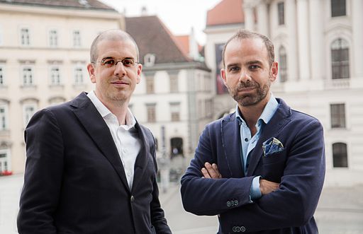 WEST4MEDIA _ Hajek_Strohmer.jpeg: (vlnr) Peter
Hajek (GF Peter Hajek Public Opinion Strategies) und Mag. Alexander
Strohmer (GF WEST4MEDIA)