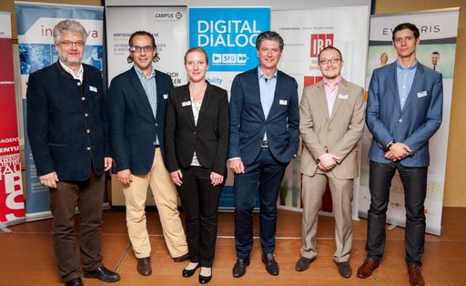 Die Vortragenden, Podiumsteilnehmer und Initiatoren
des 27. Digitaldialogs zum Thema „Servitization – Unternehmen auf
dem Weg zum service-orientierten Lösungsanbieter“, v.l.n.r.: Gerhard
Greiner (Infonova), Peter Stelzer (Knapp AG), Elisabeth Pergler (FH
CAMPUS 02), Kajetan Bergles (Knapp AG), Patrick Schweighofer und
Christoph Ehrenhöfer (beide FH CAMPUS 02)