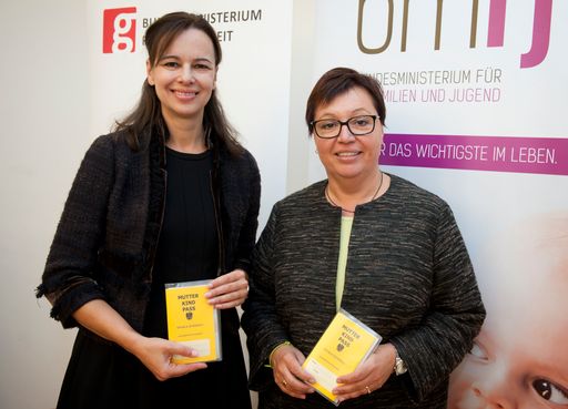  30.10.2014; Oberhauser und Karmasin beim Auftakt
zur Weiterentwicklung des Mutter-Kind-Passes
