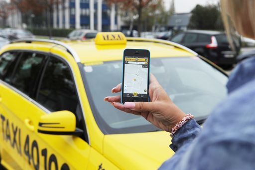 Taxi bestellen auf Fingertipp mit der Taxi 40100 App