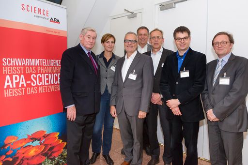 APA-Science-Event in Wien - v.l.n.r.: Hannes
Androsch (Vorsitzender des Rates für Forschung und
Technologieentwicklung), Sabine Ladstätter (Österreichisches
Archäologisches Institut), Alois Saria (Medizinische Universität
Innsbruck), Christian Müller (APA), Wolfgang Baumjohann (Institut
für Weltraumforschung), Jochen Schieck (Institut für
Hochenergiephysik) und Daniel Weselka (BMWFW)