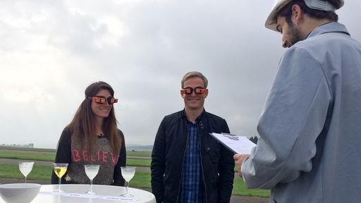 Die GRIP-Moderatoren Cyndie Allemann und Matthias
Malmedie (Foto) treffen auf zwei Zuschauer, die dem Moderatoren-Duo
bei einer Bildverkostung beweisen wollen, dass sie mehr über Autos
wissen. Hier müssen verschiedenen Spritsorten am Geruch erkannt
werden. Weiterer Text über OTS und www.presseportal.de/pm/6605 / Die
Verwendung dieses Bildes ist für redaktionelle Zwecke honorarfrei.
Veröffentlichung bitte unter Quellenangabe: "obs/RTL II"