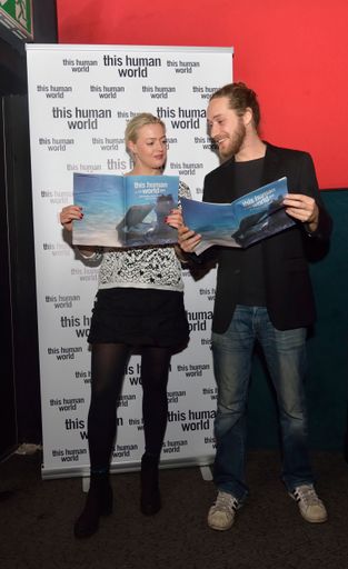 Vorschau Bild von Zora Bachmann (künstlerische Leitung this human
world) und Julian Berner (kaufmännische Leitung this human world)