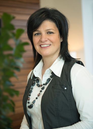  im Bild: Dipl.Ök. Erika Krizsan managing director