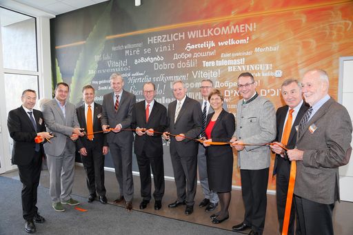 Vorschau Bild von Eröffnung der neuen Know how-Schmiede des Perger
Traditions-Unternehmens.