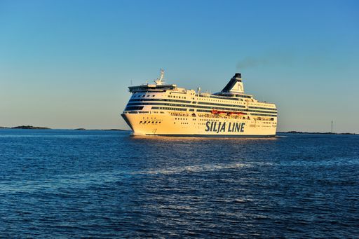  Kontakte knüpfen auf hoher See: An Bord der MS
Symphony von Tallink Silja Line wird das Who is Who der
internationalen MICE-Branche im Mai 2015 von Stockholm nach Helsinki
ablegen. Im ungezwungenen Networking-Rahmen wird Geschäfte
akquirieren am MICE BOAT zum entspannten Vergnügen.