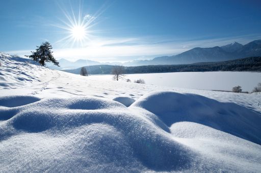  Einige Teile Kärntens haben sich in den
vergangenen Stunden in ein Winterparadies verwandelt.