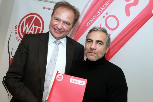  Die beiden Präsidenten - Johnny Schweiger (li) und Christian
Pöttler (re) - bilden auch das Führungsduo des neuen
Landesverbandes.
