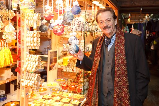 Josef Bitzinger Obmann der Sparte Tourismus und
Freizeitwirtschaft der Wirtschaftskammer Wien zur Buchungslage am
24. Dezember in Wien