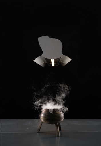 EOOS, Lichtlüfter für bulthaup "b2", 2010, mit Dreibeintopf,
Oberitalien/Tirol, ca. 15. Jh.