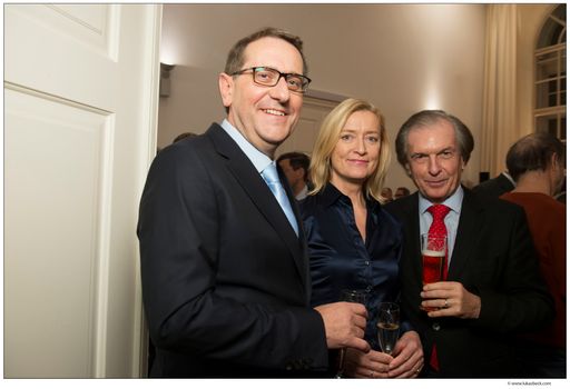 Vorschau Bild von Im Bild v.l.n.r. Dr. Christian Strasser, Direktor MuseumsQuartier
Wien; Dr. Johanna Rachinger, Direktorin Österreichische
Nationalbibliothek; DI Friedrich Stickler, Vorstandsdirektor
Österreichische Lotterien GmbH