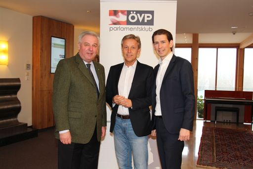 LH-Stv. Hermann Schützenhöfer, KO Lopatka und BM
Sebastian Kurz bei der ÖVP-Klubklausur in der Steiermark