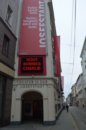  Das Theater in der Josefstadt hat spontan
beschlossen, eine Veranstaltung zu "Toleranz - Meinungsfreiheit -
Menschenrecht" unter dem Titel "NOUS SOMMES CHARLIE" zu
organisieren, um dazu beizutragen, die gemeinschaftliche,
verbindende Energie, die als Reaktion auf die schrecklichen
Ereignisse in Paris entstand, positiv zu bestärken.
