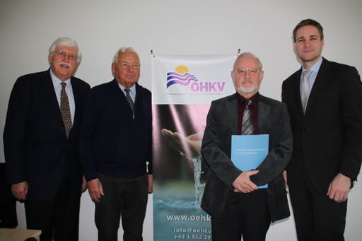  Bei der Präsentation des neuen Buches des ÖHKV