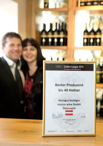 Golden League Sieger Urkunde im Verkaufsraum