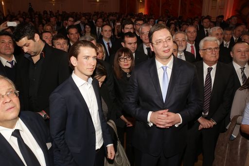 Vorschau Bild von Außenminister Kurz und Serbiens Premierminister Vucic beim
Empfang des Premierministers in der Hofburg (29.01.2015)