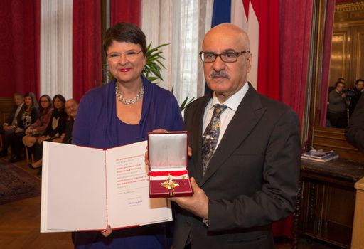 Mag. Renate Brauner, Vice Mayor of Vienna, with
Suleiman J Al-Herbish, Director-General of the OPEC Fund for
International Development (OFID)