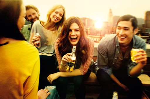 Brau Union Österreich startet im April mit drei
neuen Sorten der Cider-Marke Strongbow: die fruchtigste Erfrischung,
seit es Äpfel gibt.