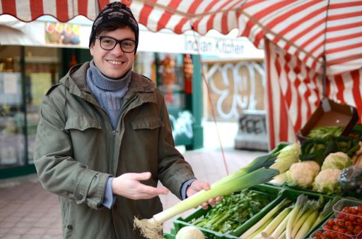 Vorschau Bild von Alf Peherstorfer von der Band "Kommando Elefant" ist
"Teilzeit-Veggie" für den Regenwald