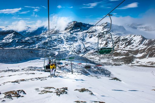  Sonnenskilauf am Mölltaler Gletscher