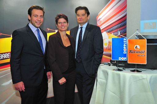  http://www.apa-fotoservice.at/galerie/6380/ Im Bild
vlnr.: Franz Joseph DOPPLER; Dkff. Daniela DIERINGER; Dr. Bernd
ZIERHUT