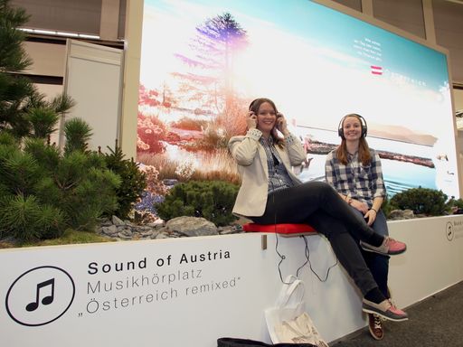 Vorschau Bild von Musikhörplätze am Stand der Österreich Werbung
auf der ITB in Berlin