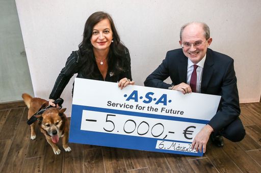  Mag Ulli Sima (Wiener Tierschutz- und
Umweltstadträtin), Dr. Bertram Laub (.A.S.A. Abfall Service AG)