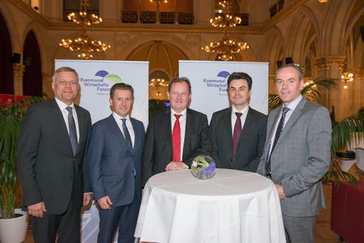 Vorschau Bild von Initiatoren v.l.n.r: Mag. Alexander Schmidecker,
Geschäftsführung/CEO Raiffeisen-Leasing GmbH; Dr. Alexander
Hohendanner, Partner/Financial Advisory Services Deloitte
Österreich; Ing. Josef Stadlinger, Head of Building Technologies
Europe East Zone Siemens AG Österreich; Ing. Mag. Arnold Vielgut,
Partner/Projektentwicklung Vasko+Partner Der Generalkonsulent
Ziviltechniker für Bauwesen und Verfahrenstechnik GesmbH; Ing. Josef
Pein, Geschäftsführung Porr Bau GmbH