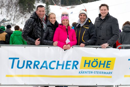 http://www.apa-fotoservice.at/galerie/6451 Im
Bild (von links): Rudi & Sandra Strablegg (Hotel Kornock), Elke
Basler TVB Turrach, Christoph Brandstätter (Seehotel Jägerwirt),
Oskar Dörfler (Jeep- Autohaus Dörfler Spital).