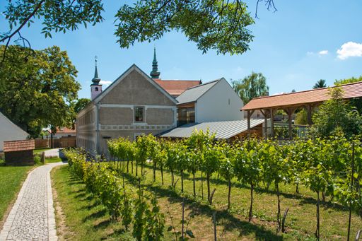  Bürgerspital im Freigelände der WEIN+TRAUBEN Welt