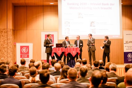  Dr. Alexis Eisenhofer (financial.com AG), Mag. Helmut Ettl,
(Finanzmarktaufsicht), Roel Huisman (ING-DiBa Direktbank Austria),
Dr. Georg Kraft-Kinz (RLB NÖ-Wien) diskutierten gemeinsam mit dem
Moderator Martin Szelgrad (Report Verlag GmbH & Co KG) über die
Rolle der Banken beim Banking der Zukunft.