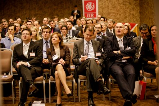 Vorschau Bild von Rund 200 begeisterte Teilnehmer auf dem IIR Bankenkongress KURS
2015.