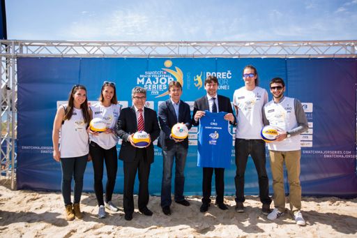 Vorschau Bild von Players, Bürgermeister von Poreč Edi Stifanic,
Beach Majors CEO Hannes Jagerhofer und der kroatische
Toruismusdirektor Darko Lorencin