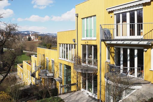  Wohnprojekt GuglMugl, Aussenansicht; Architekt: Fritz Matzinger
(2000)