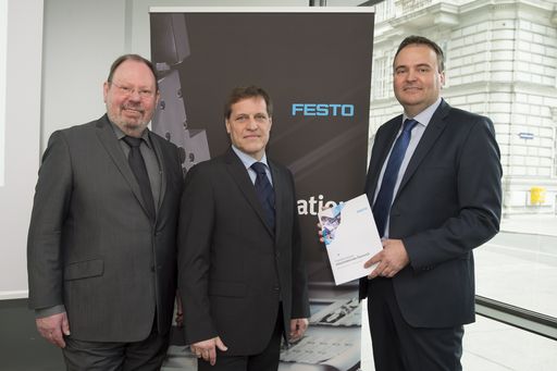 http://www.apa-fotoservice.at/galerie/6504
v.l.n.r.: Hermann Studnitzka (Leitung Didactic Concepts Festo
Österreich), Günter Haunlieb (Gallup Institut – Studienleiter
Trendbarometer Industriebetriebe 2015) und Rainer Ostermann (Country
Manager Festo Österreich).
