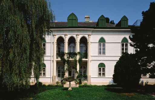 MAK-Expositur Geymüllerschlössel, Blick vom Garten