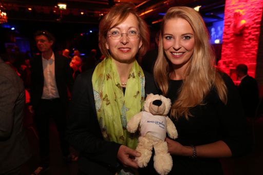 Vorschau Bild von M-A-W Präsidentin Doris Regele und Ex-Miss Austria
Christine Reiler