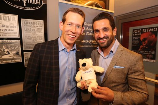 Vorschau Bild von M-A-W-Vizepräs. Eugen Schmidt und
Kickbox-Weltmeister Fadi Merza