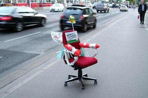 Der aufgemotzte Bürosessel auf seiner Tour durch Wien