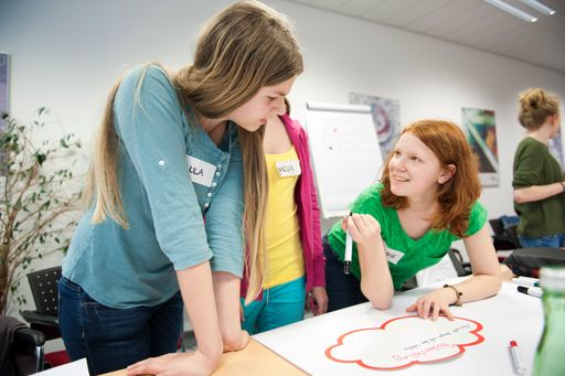 Vorschau Bild von Berufseinblicke aus erster Hand – AIT am Töchtertag
2015