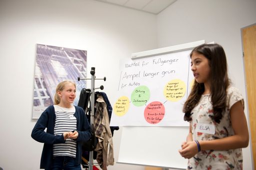 Vorschau Bild von Berufseinblicke aus erster Hand – AIT am Töchtertag
2015